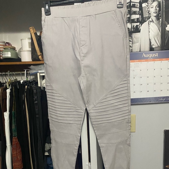 Pants - Picture 1 of 6